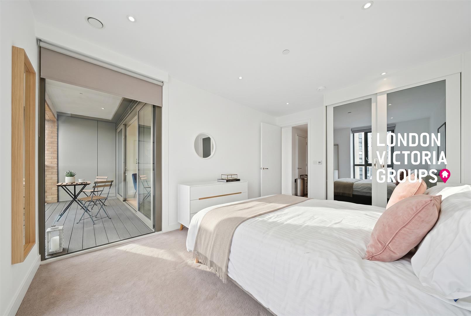 1 bed property in Heritage Tower, 118 East Ferry Road, London
